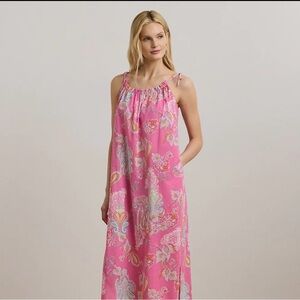 Lauren Ralph Lauren NK sleeves gown